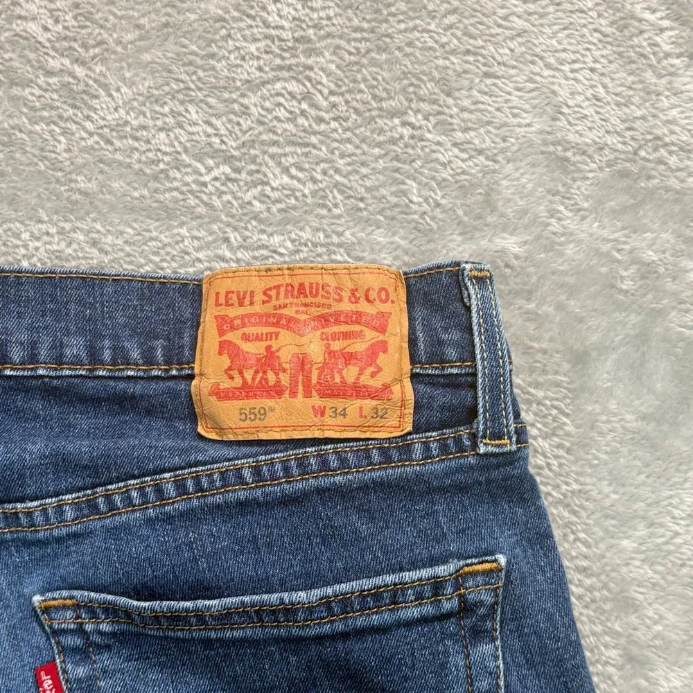 Levi's 559 Relaxed Straight Jeans Mens 34x32 Medium Wash Blue Denim Classic Fit