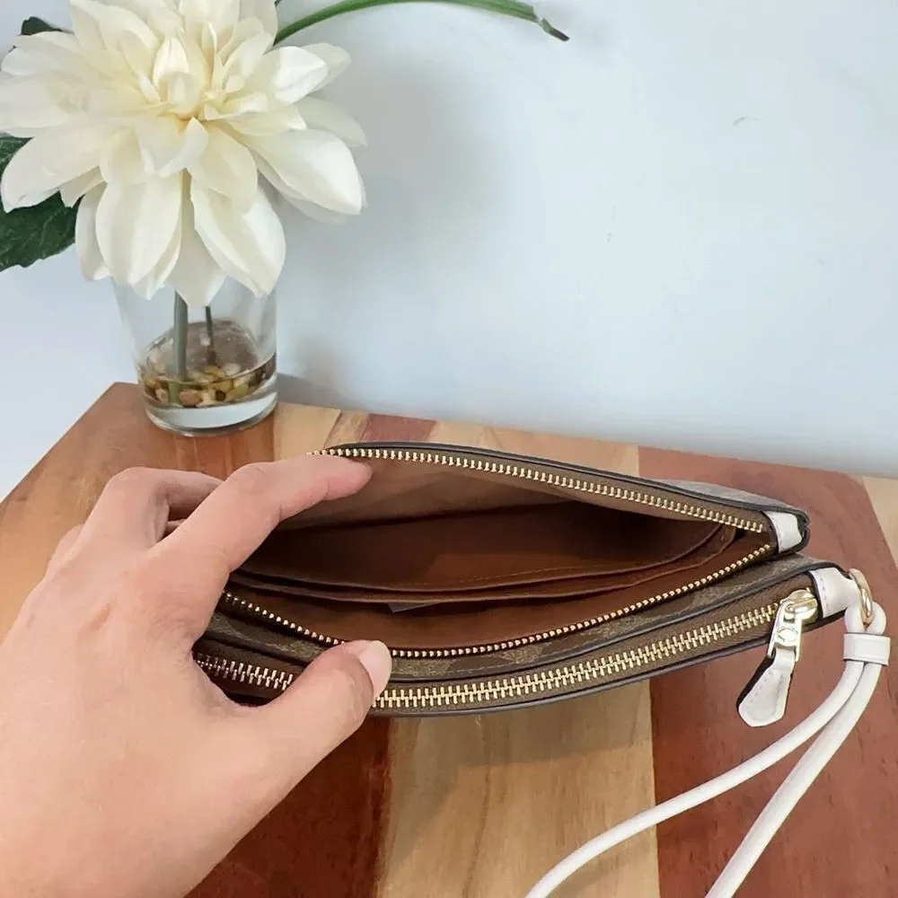 Coach nwt double