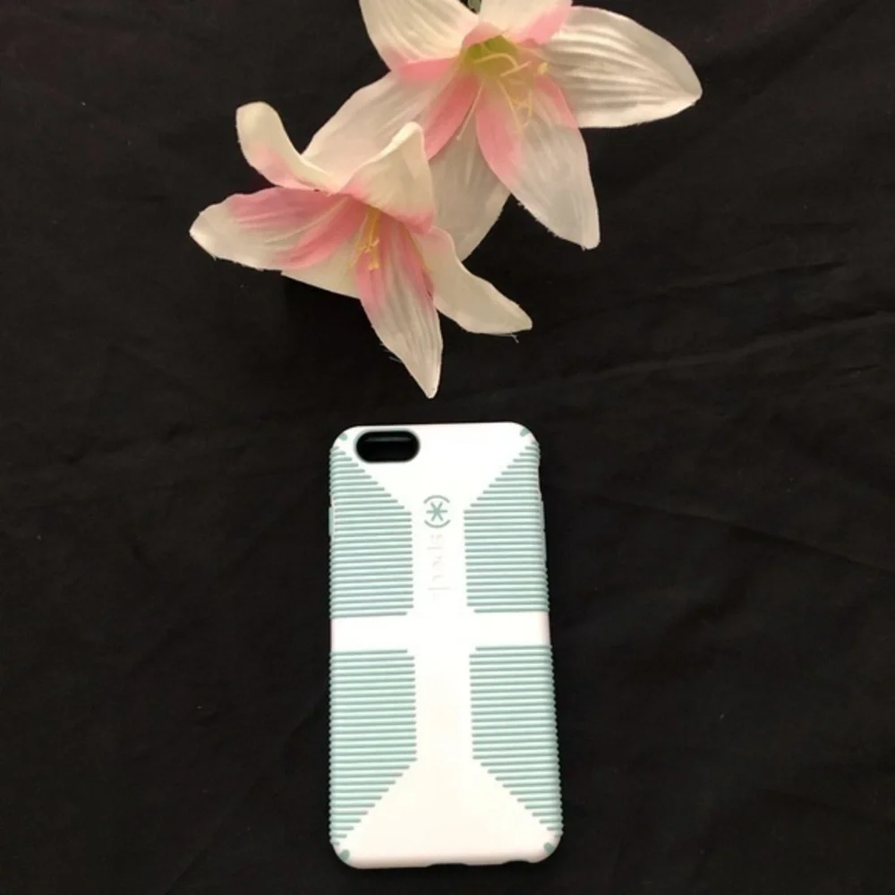 - - BRAND NEW Speck IPhone 6plus/6s plus c…