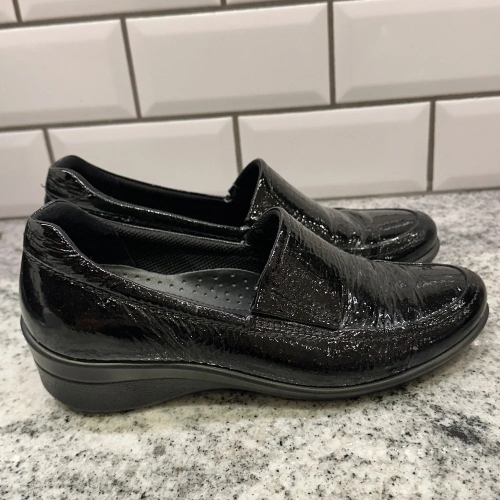ECCO Women 36 Patent Leather Slip On Wedge Loafer Black Shock Point Professional