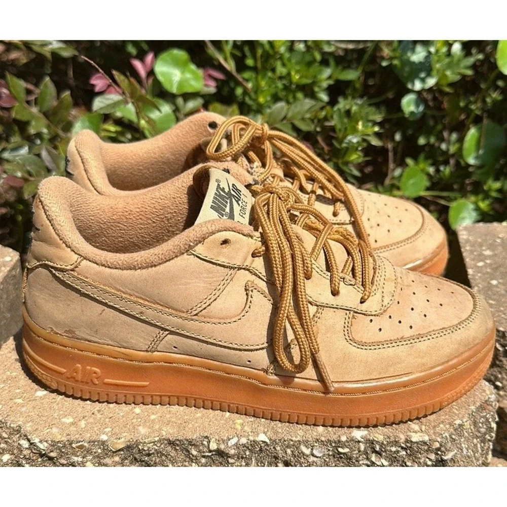 Nike‎ Air Force 1 Low 'Flax' Wheat Sneakers Sz 9.5 Mens Classic Streetwear Shoes