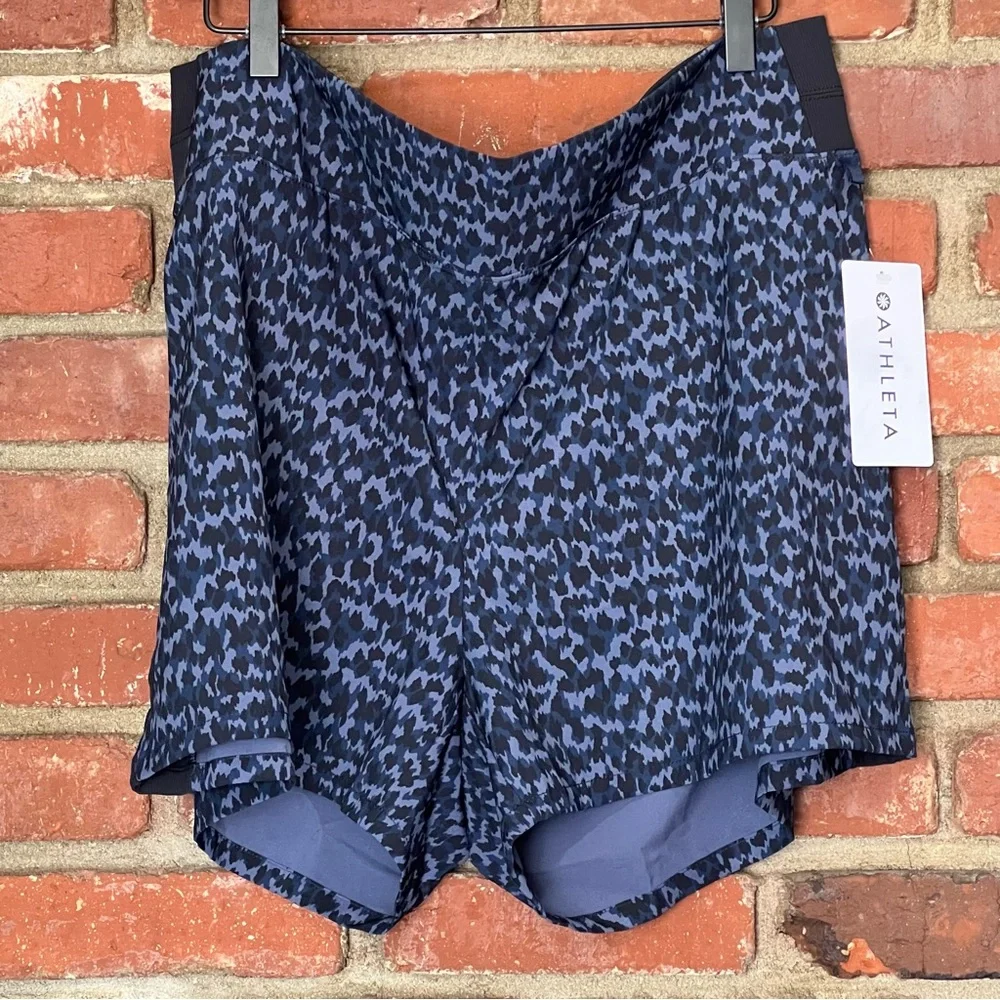 Athleta Nwt Women's Brookylyn Jogger shorts  lightweight size‎ 18 navy alvn