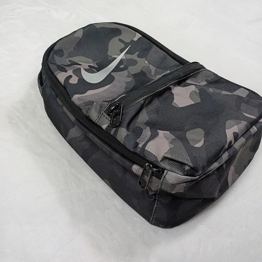 Nike Young Athlete Camo Insulated Lunch Bag Grey Black Camouflage Swoosh‎ Logo