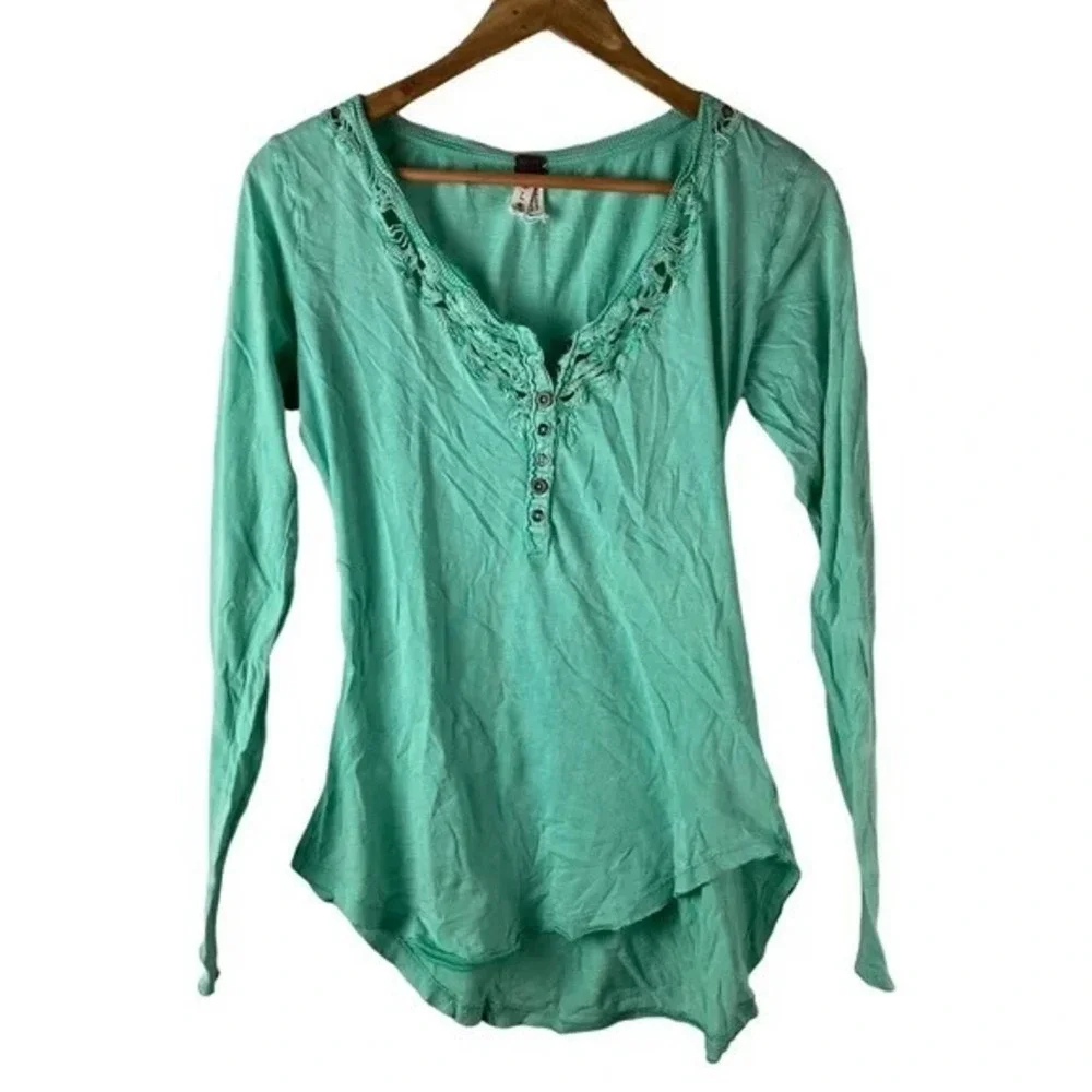 We The Free Free People Green‎ Henley Top Lace Trim Long Sleeve Women's L