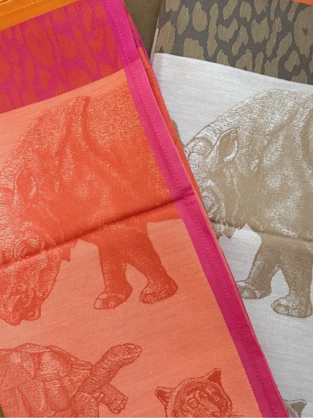 Le Jacquard Francais add touch