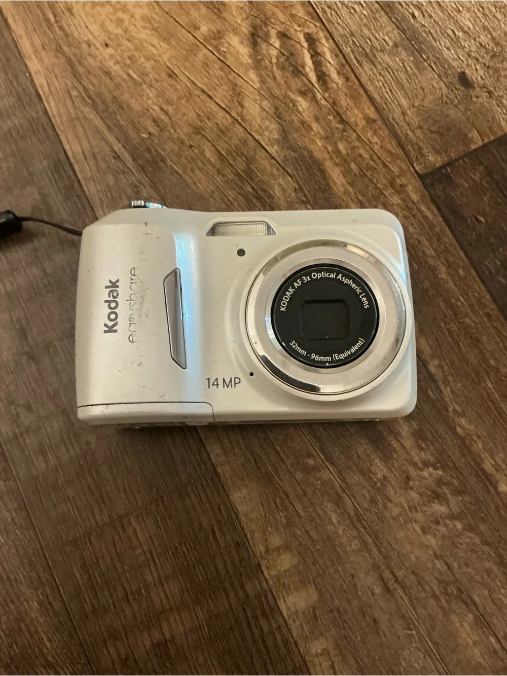 Kodak strap portable shoot