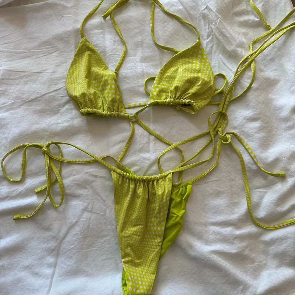 Frankies Bikinis flirty neon