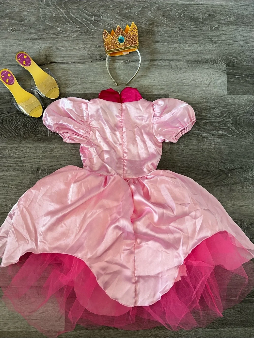 Princess Peach Costume