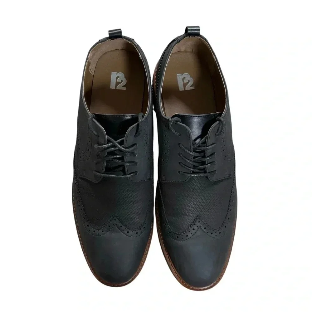 R2 Men’s Stanley Wing Tip Style Dress Shoe