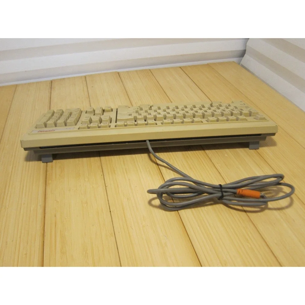Vintage‎ Beige Compaq RT101 Standard PS2 Vintage Keyboard - Tested, Working