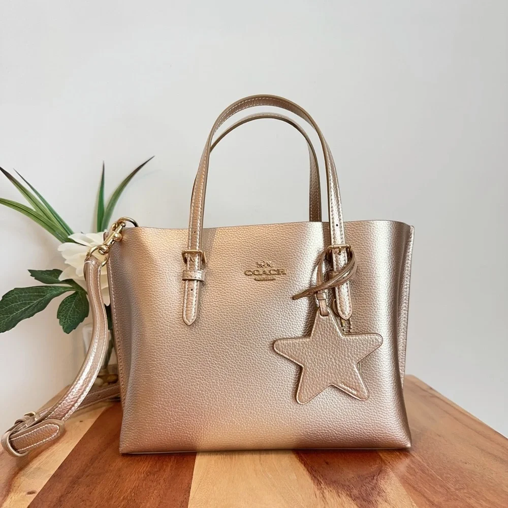Coach nwt mollie