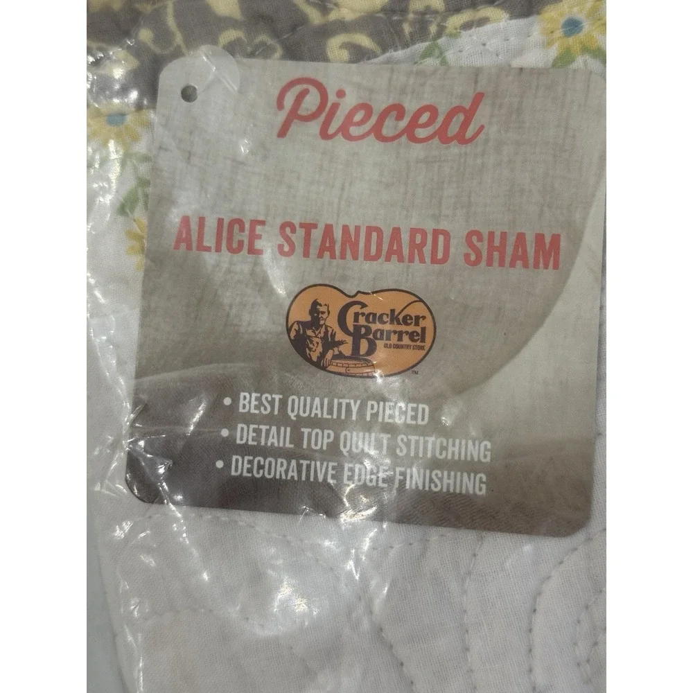 Cracker Barrel NIP Set Of 2 Alice Quilted Pillow Shams Gray Yellow‎ Patchwork