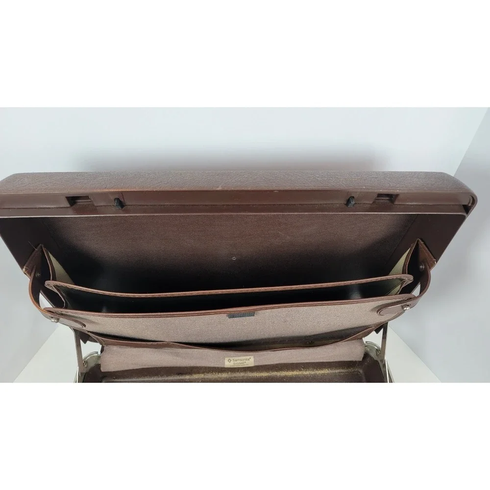 Samsonite this briefcase