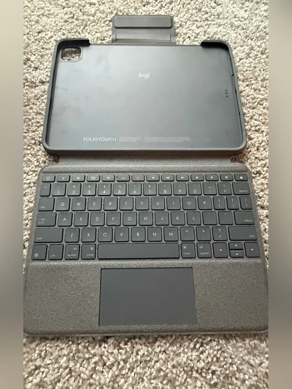Logitech protective tablet