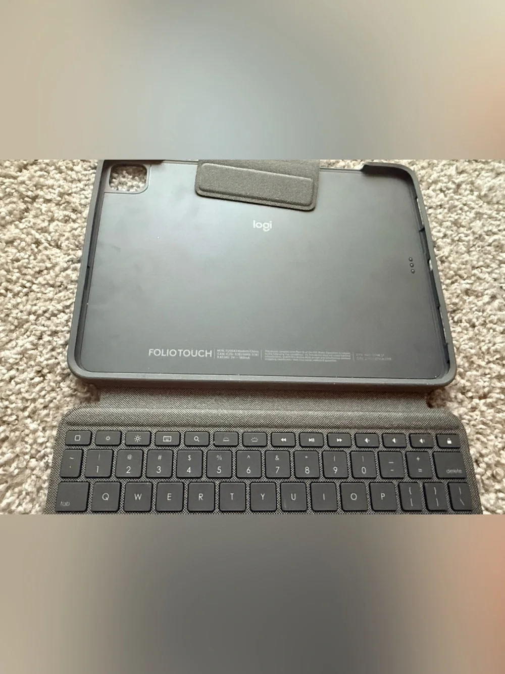 Logitech protective tablet