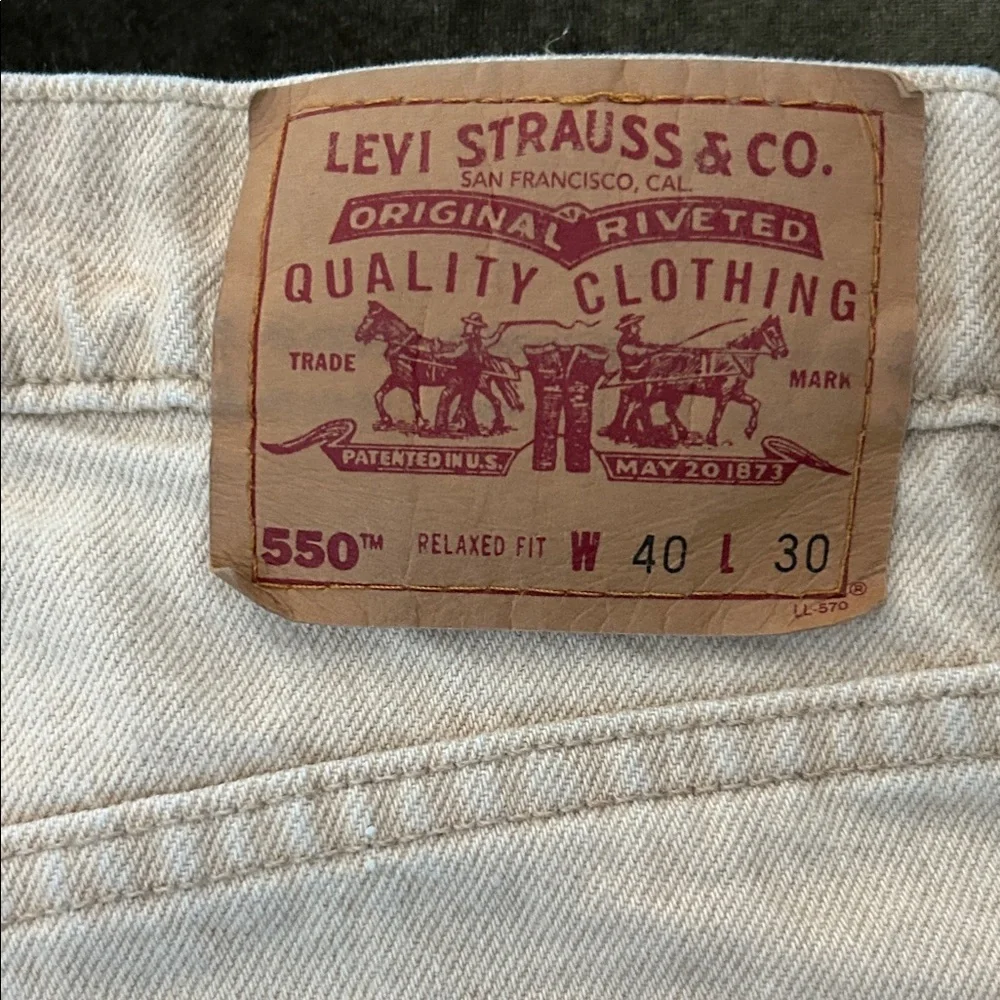 Levi's 550 Relaxed Fit Jeans