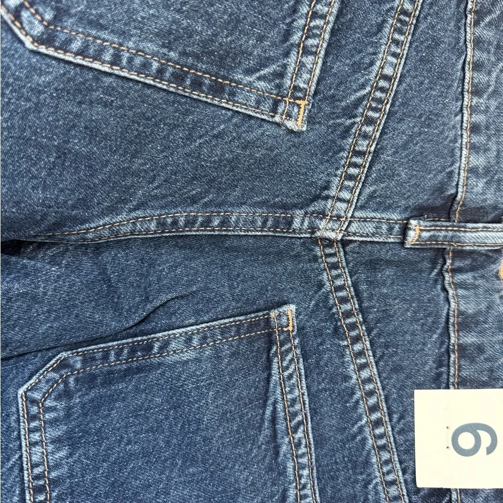 GAP front carpenter stitching