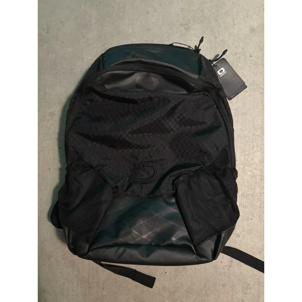 Ogio brand new with tags backpack.‎ Loandepot logo. Official sponsor of MLB!