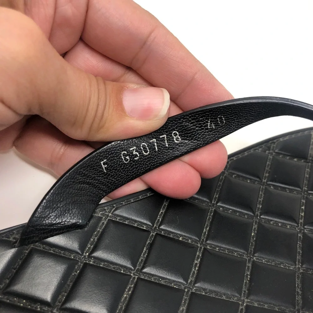 Chanel Quilted Leather Flip Flops 40 EU 9 US Black CC Logo Thong Sandals
