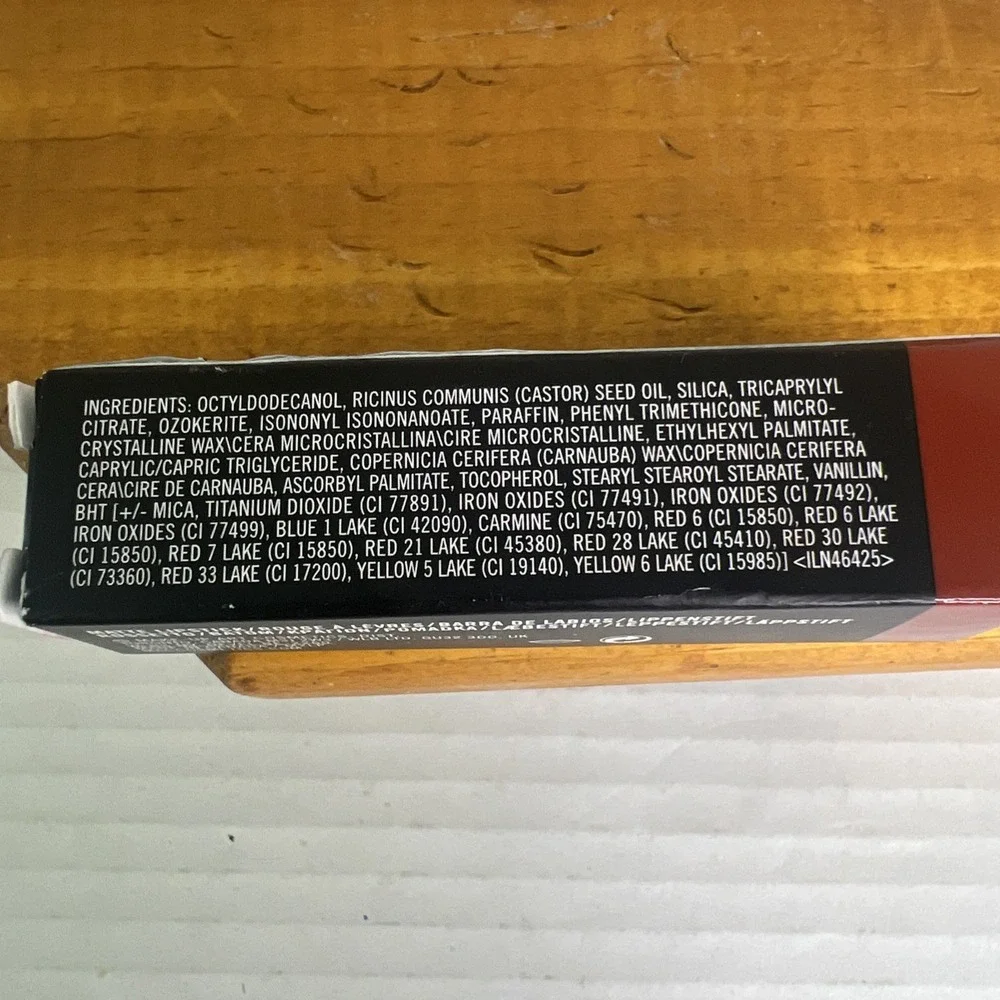 MAC Cosmetics nib red lipstick