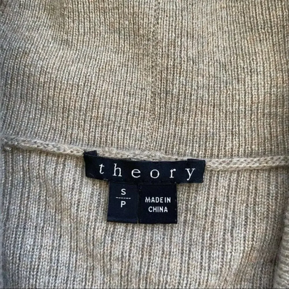 Theory 100% cashmere