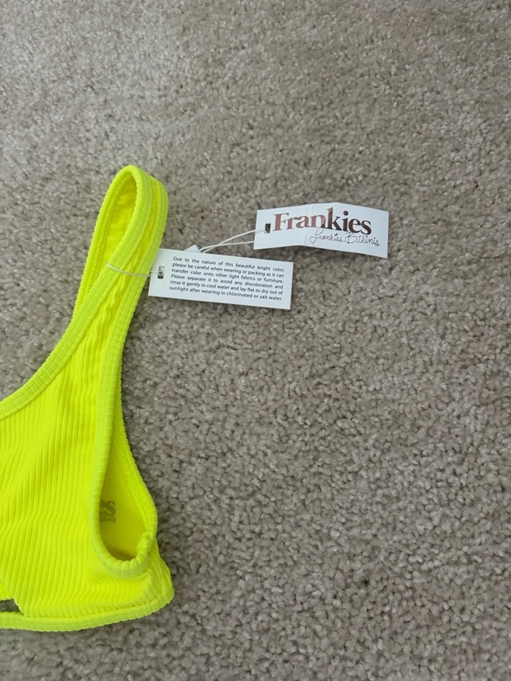 NWT frankies‎ bikinis cole ribbed top lemon drop size small