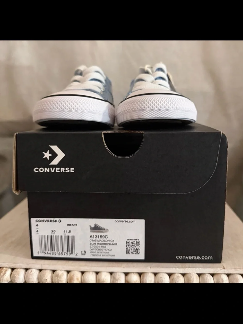 Converse brand new