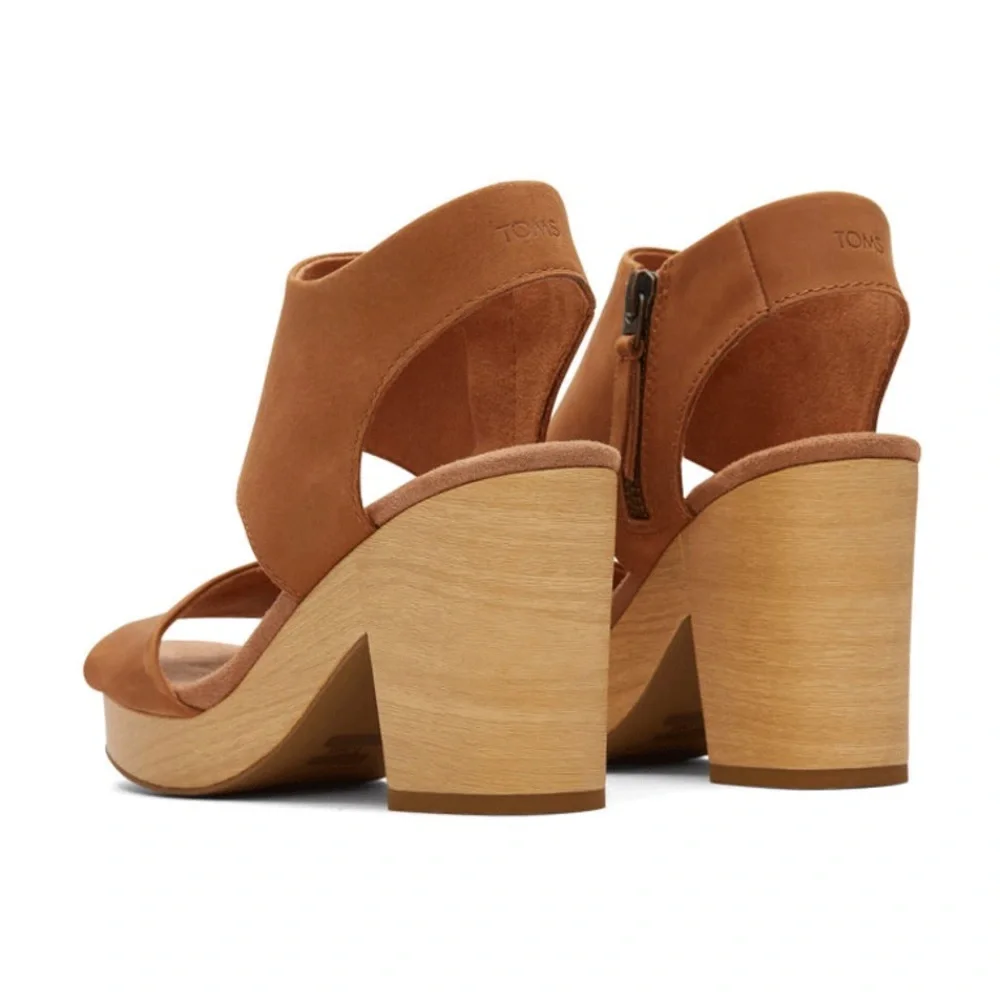 TOMS - MAJORCA PLATFORM - LEATHER TAN Wedges - Size 9 - NEW