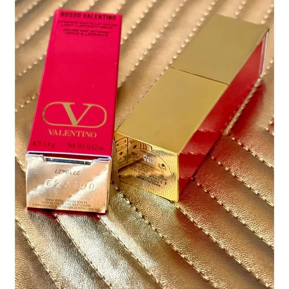ROSSO VALENTINO -NWTIB Striking Matte Lip Color - 