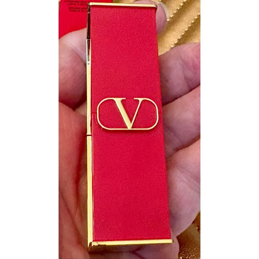 ROSSO VALENTINO -NWTIB Striking Matte Lip Color - 