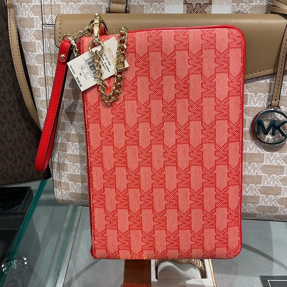MICHAEL KORS JET SET ITEM LG 2 in 1 CARD CASE & WRISTLET Dark Sangria