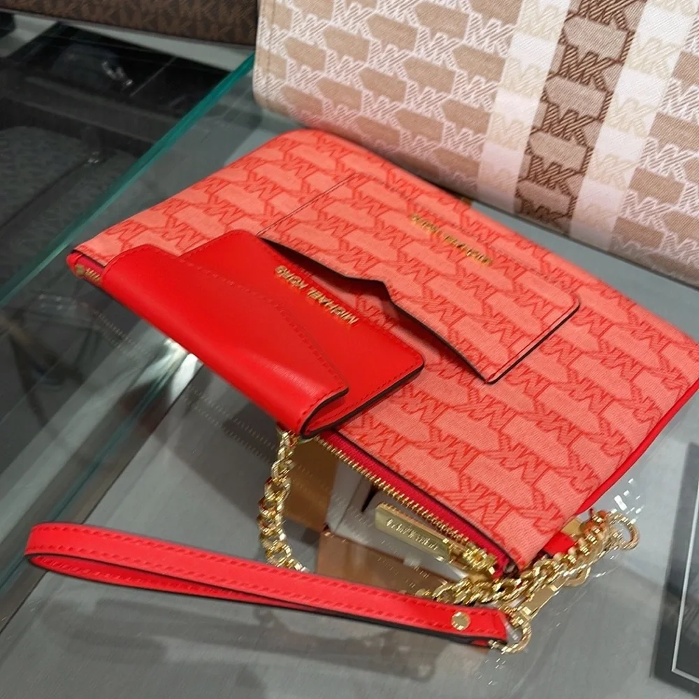 MICHAEL KORS JET SET ITEM LG 2 in 1 CARD CASE & WRISTLET Dark Sangria