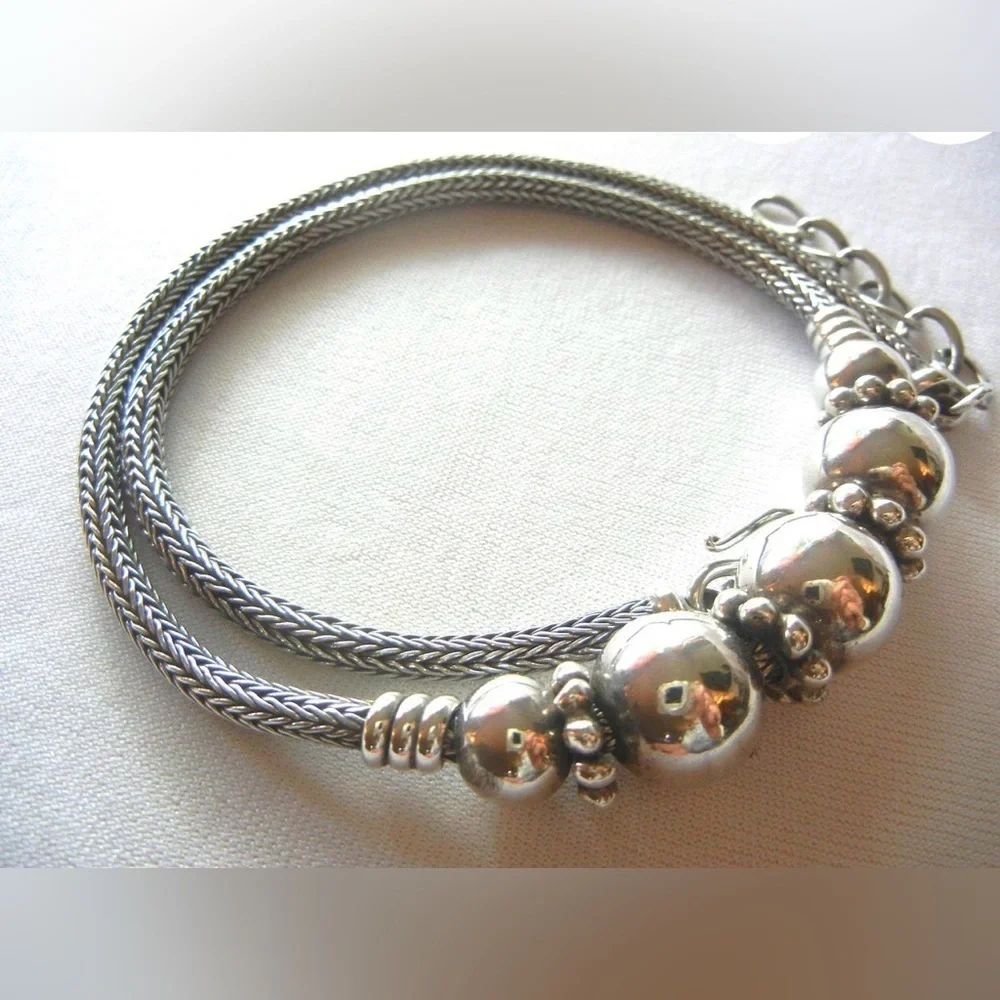 Elegant Silver Necklace