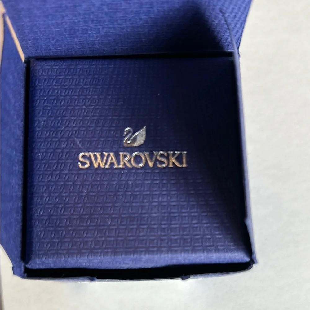 Swarovski Elegant Silver Triple Stone Ring BNIB