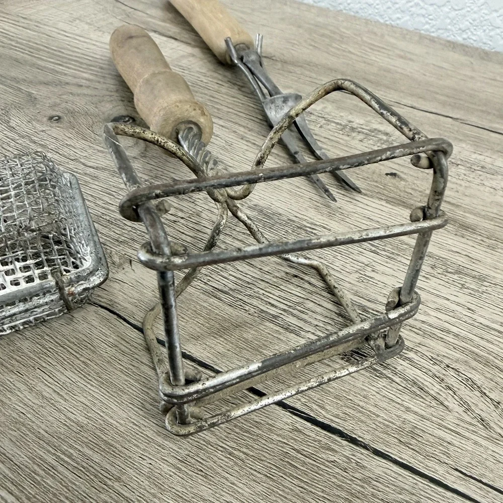 The Unbranded Brand lot vintage