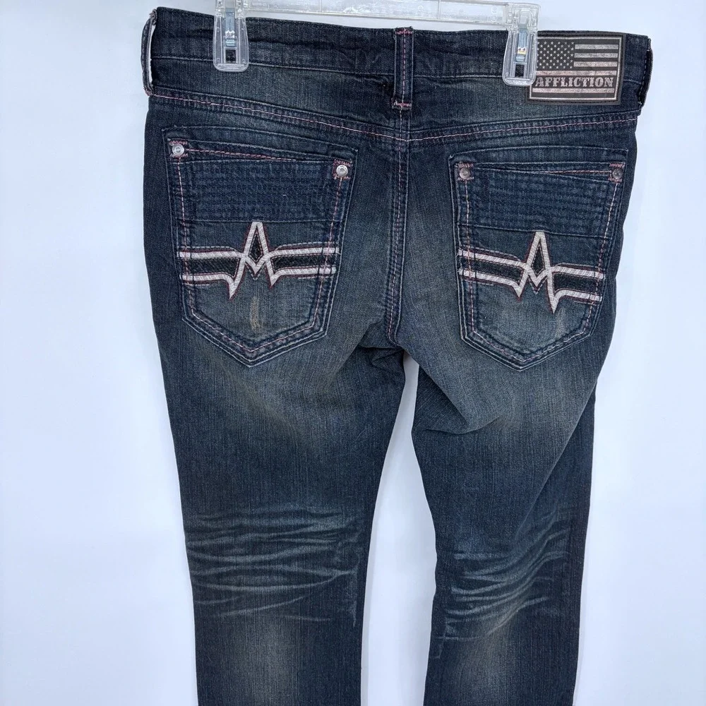 Affliction tag size