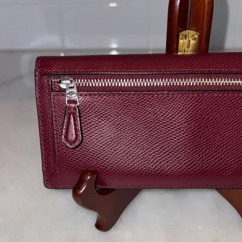 Coach Wallet Leather Cross Grained Full Sized Envelope Style Full Sized Wallet