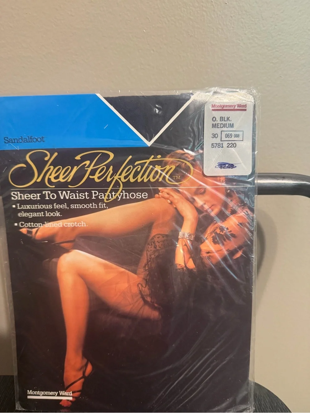 Vintage Montgomery Ward Sheer Perfection Black Pantyhose Medium NOS
