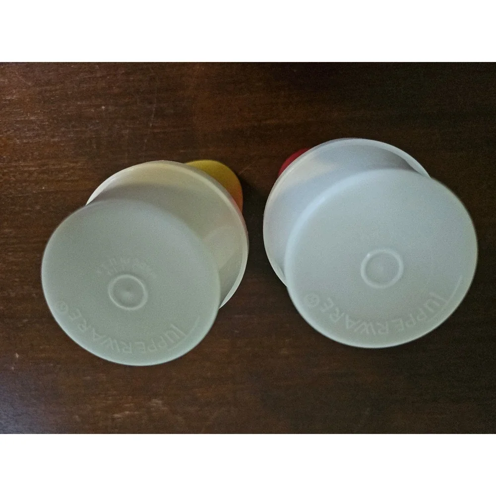 Tupperware vintage tabletop