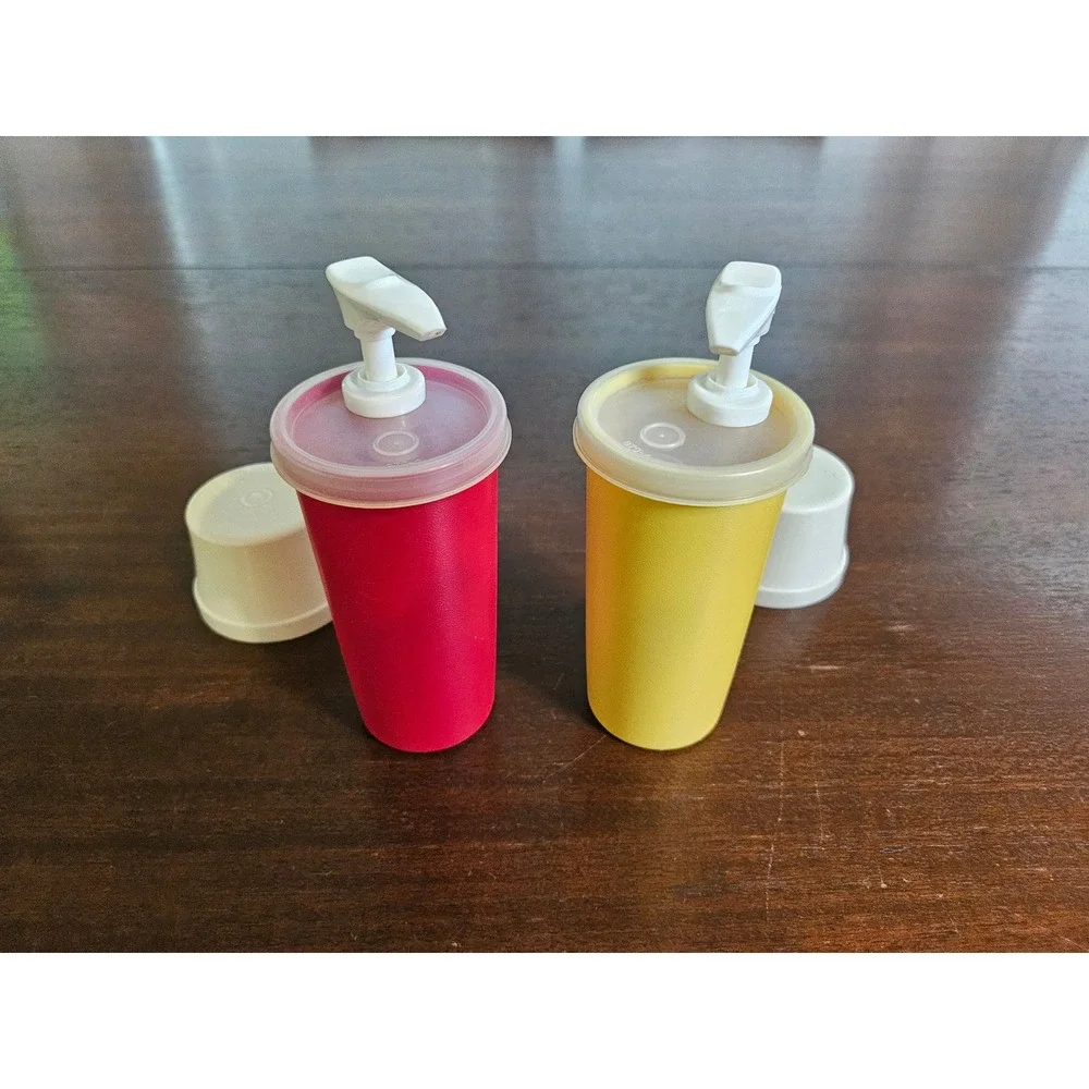 Tupperware vintage tabletop