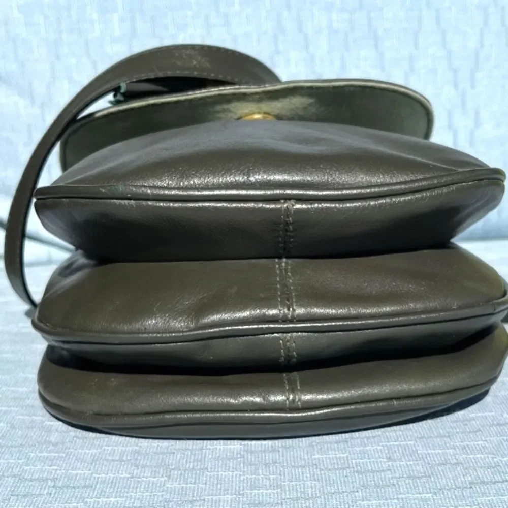 Satchi pre loved