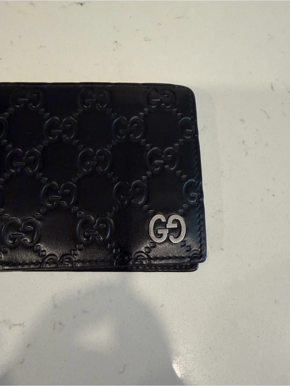 Gucci compact wallet