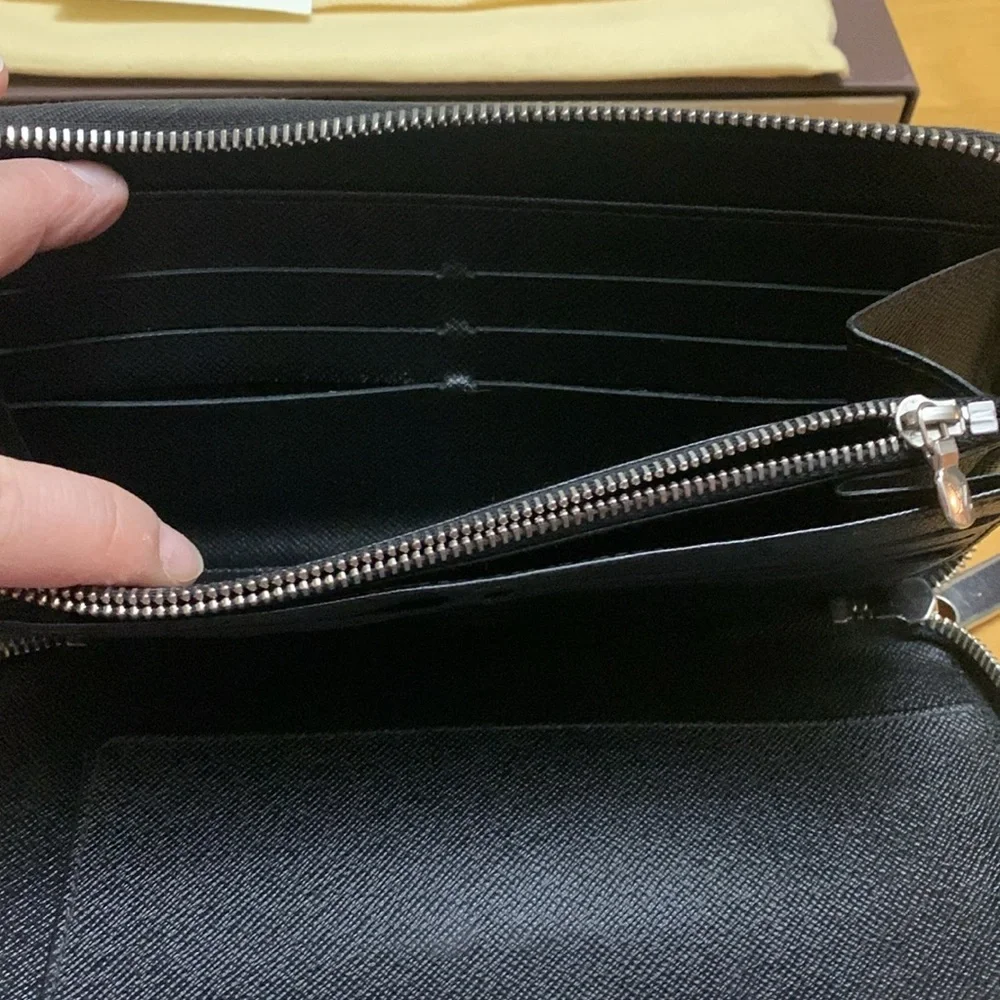 Louis Vuitton 2013 Epi Leather Zippy Organizer Wallet GUC box dustcover