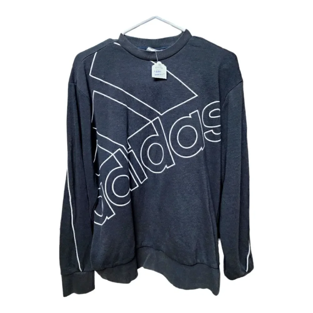 1604 - Adidas crew neck sweatshirt Small