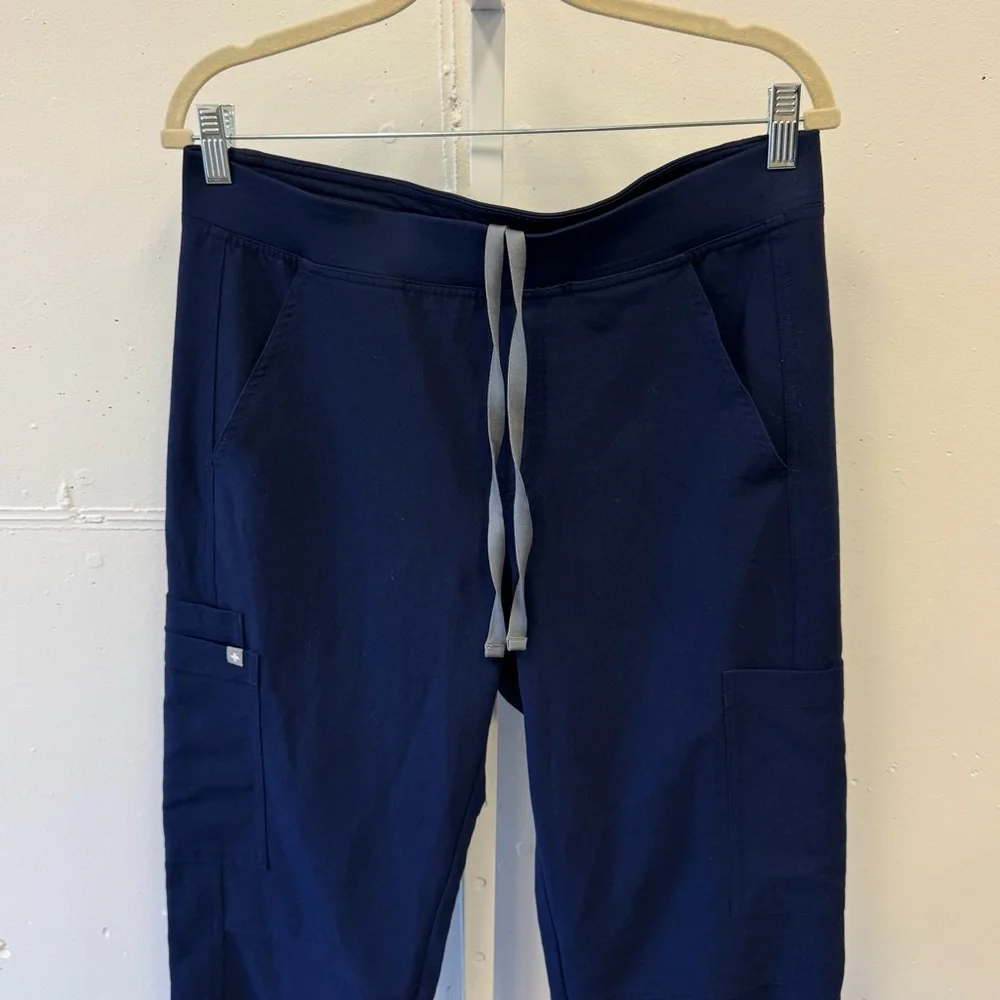 Figs men’s axim