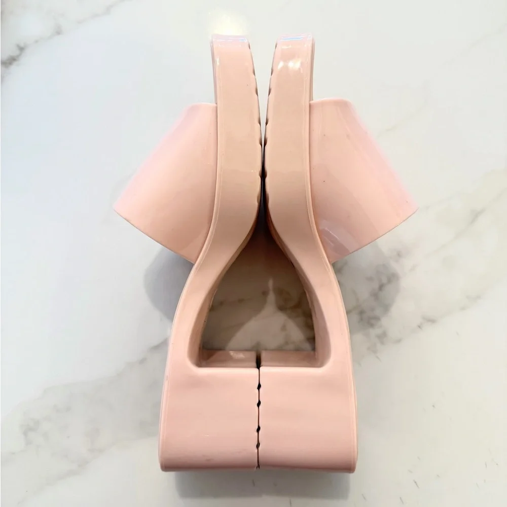 Urban Outfitters Baby Pink Size 9 Chunky Square Toe Jelly Platform Sandals UO