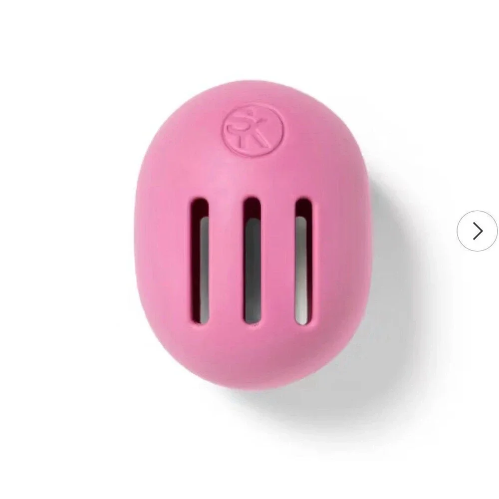 Sonia Kashuk™ Makeup Sponge Travel Case: Silicone, 3.24