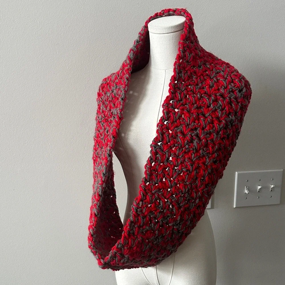 Handmade Thick Chunky Scarlet and Gray Crochet Knit‎ Infinity Winter Scarf OSU