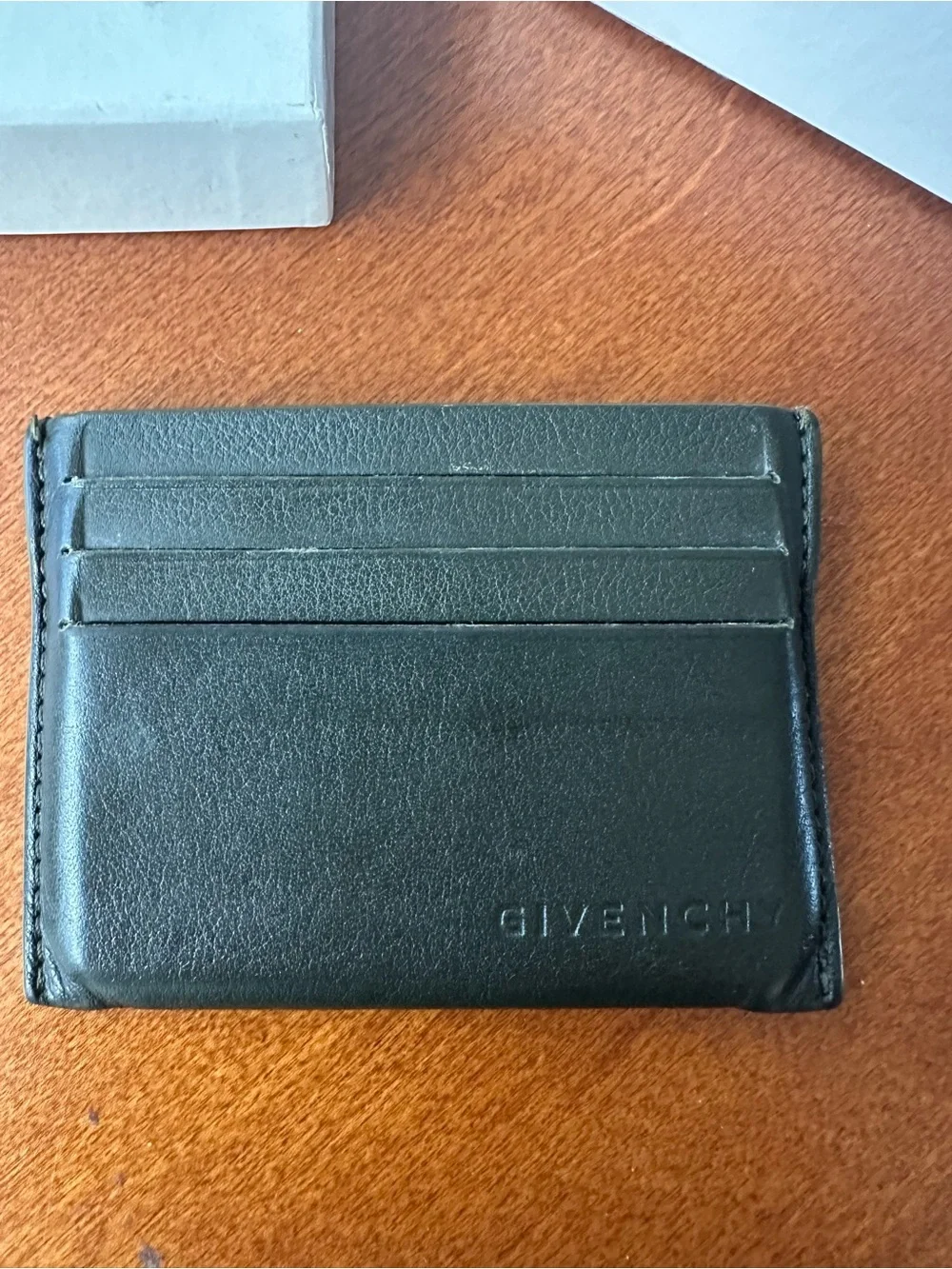 Givenchy finish minimalist