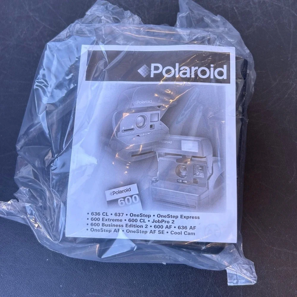 Polaroid 600 OneStep Camera Vintage Y2K Retro Tech Instant Film w Box Manual
